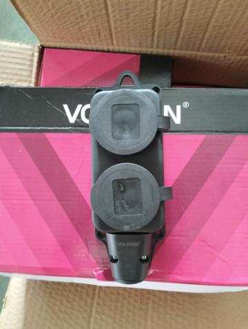 Колодка Volsten S1-M2Z Black штепс. с защит. крышкой каучук. 2-х местн. чёрн. с/з IP44